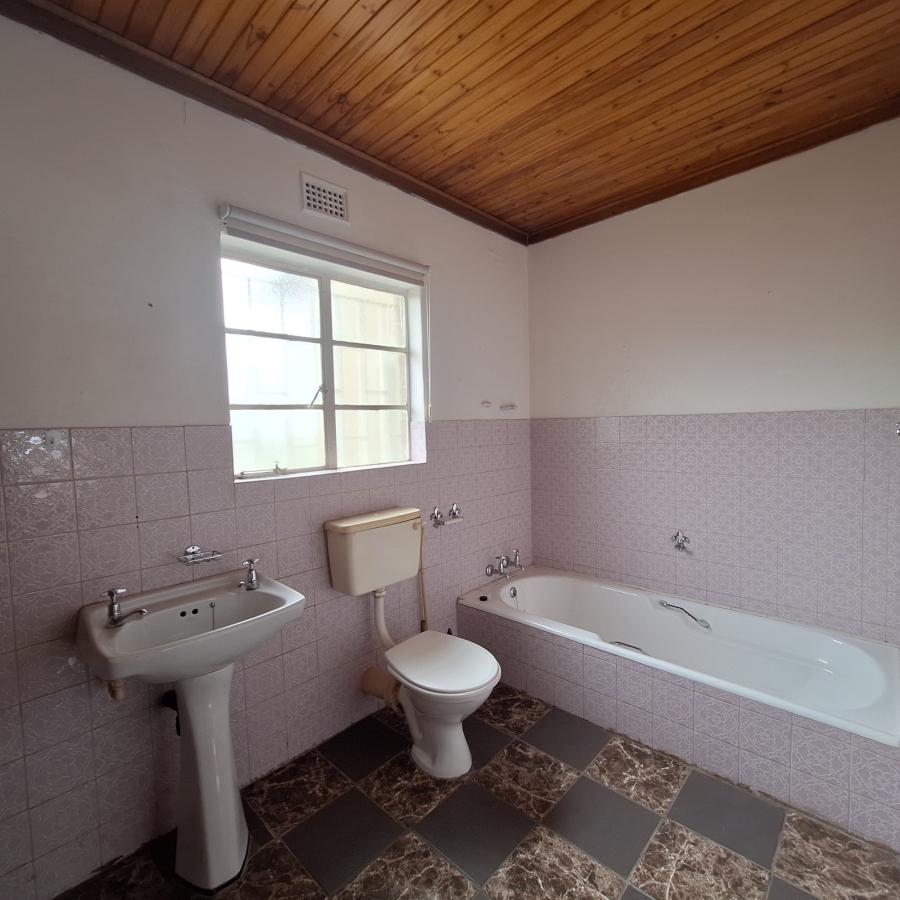 3 Bedroom Property for Sale in Metsimaholo Free State